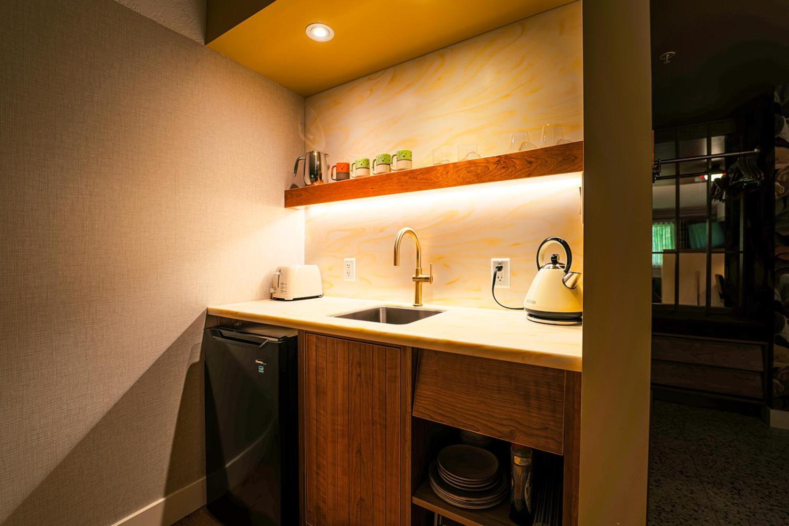 King Kitchenette,1111749420:JPEG